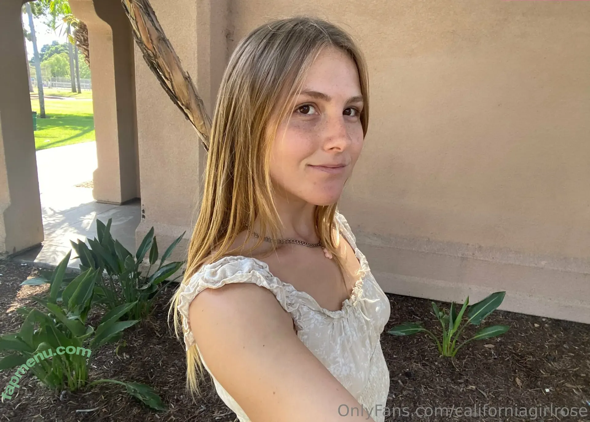 californiagirlrose nude photo #0085 (california.rosee)