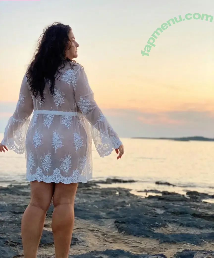 Caliope nude photo #0272 (a_greek_girl_in_mallorca / caliopemodel)