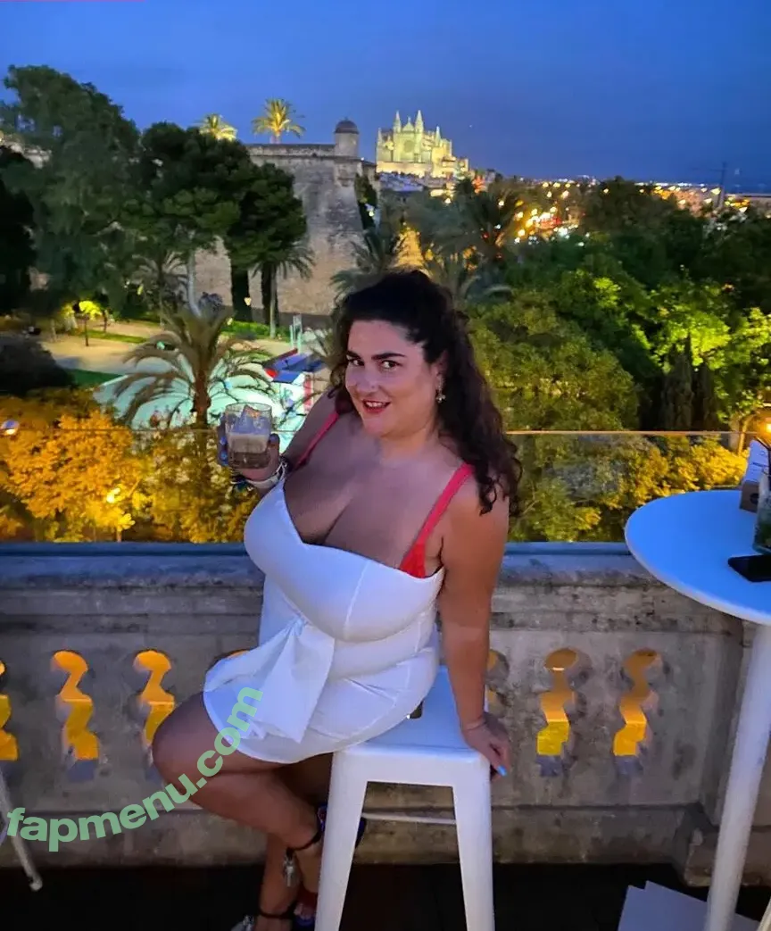 Caliope nude photo #0289 (a_greek_girl_in_mallorca / caliopemodel)