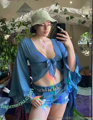  nude photo #0002