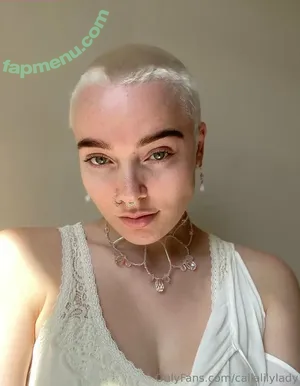  nude photo #0004