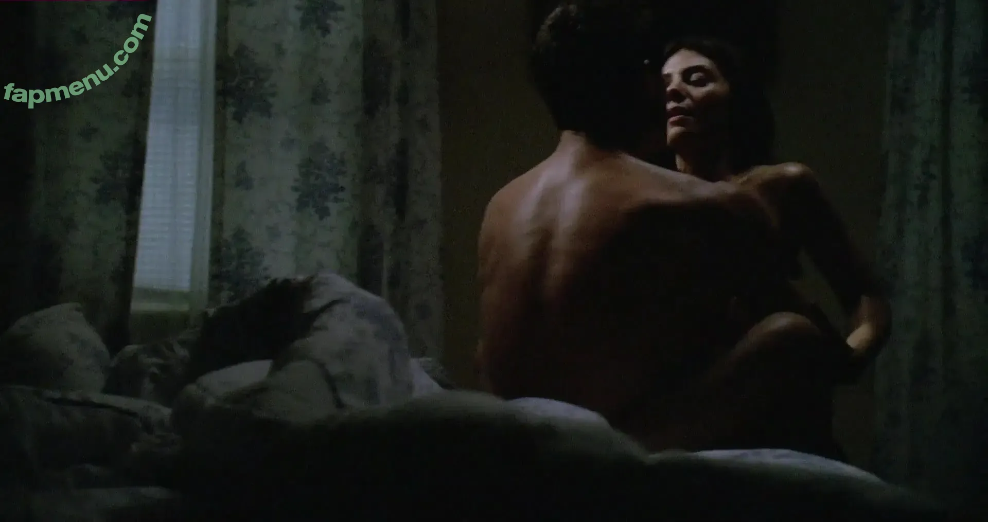 Callie Thorne nude photo #0031 (calliopethorne)