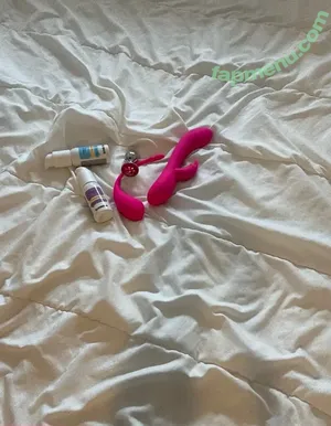  nude photo #0007