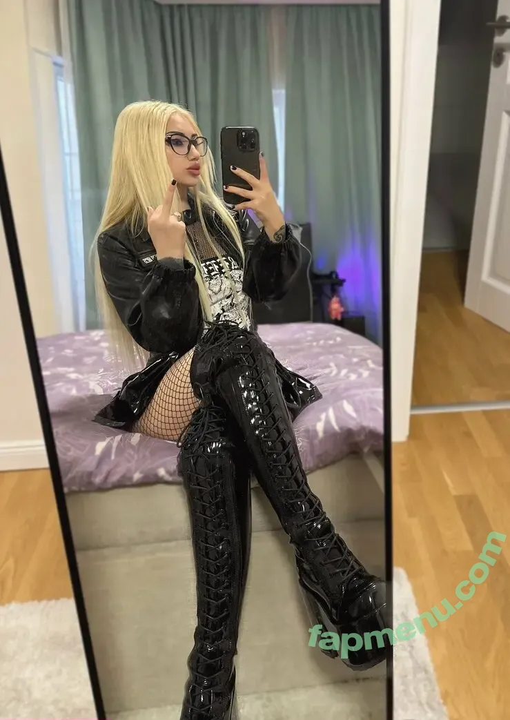 callmegoddesszara nude photo #0080 (callmegoddesszaraa)