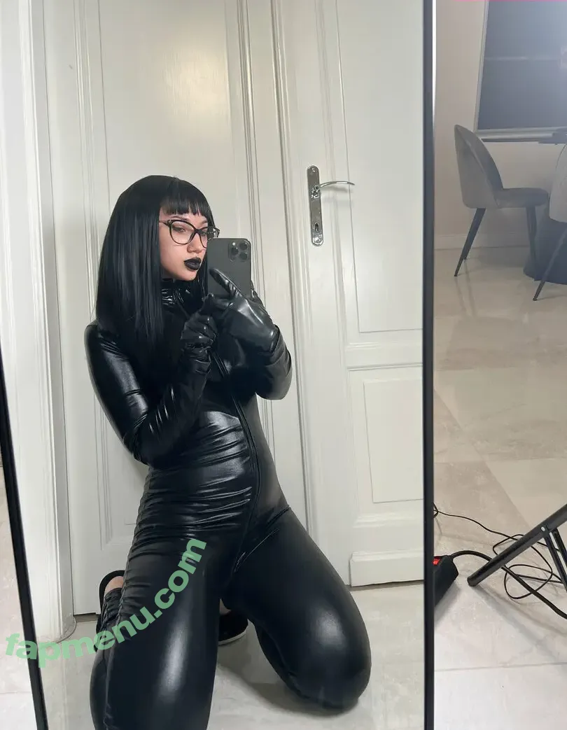callmegoddesszara nude photo #0053 (callmegoddesszaraa)