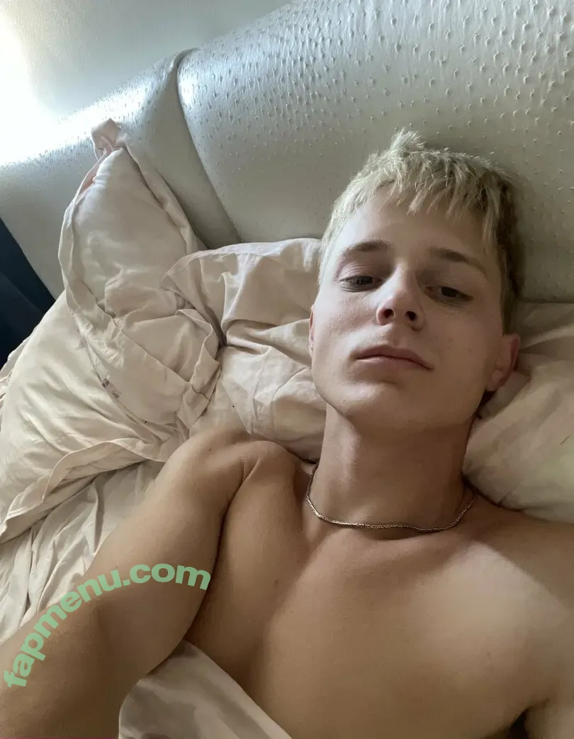 callmekarizma nude photo #0012 (callmekarizma)