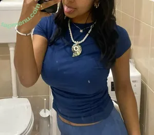 callmerachelr / callherhelen nude photo #0079