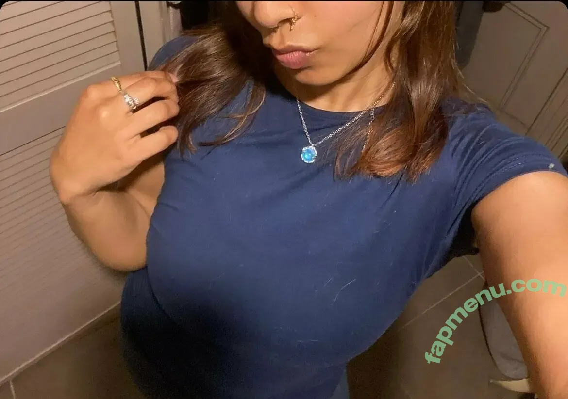 callmerachelr nude photo #0080 (callherhelen)