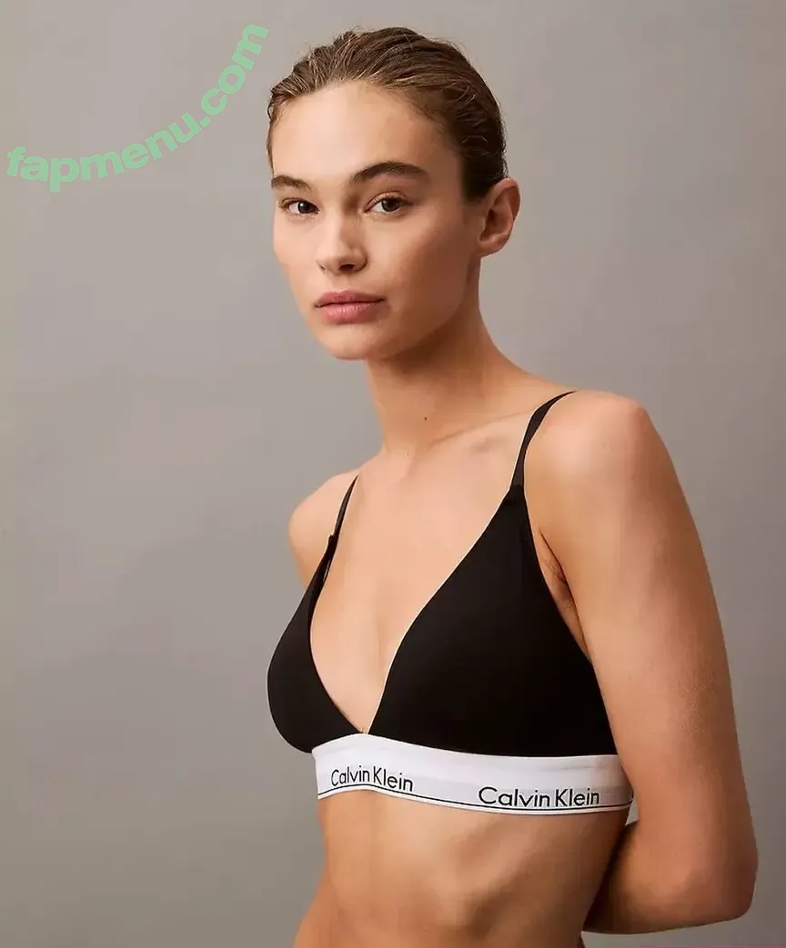 Calvin Klein nude photo #0017 (calvinklein)