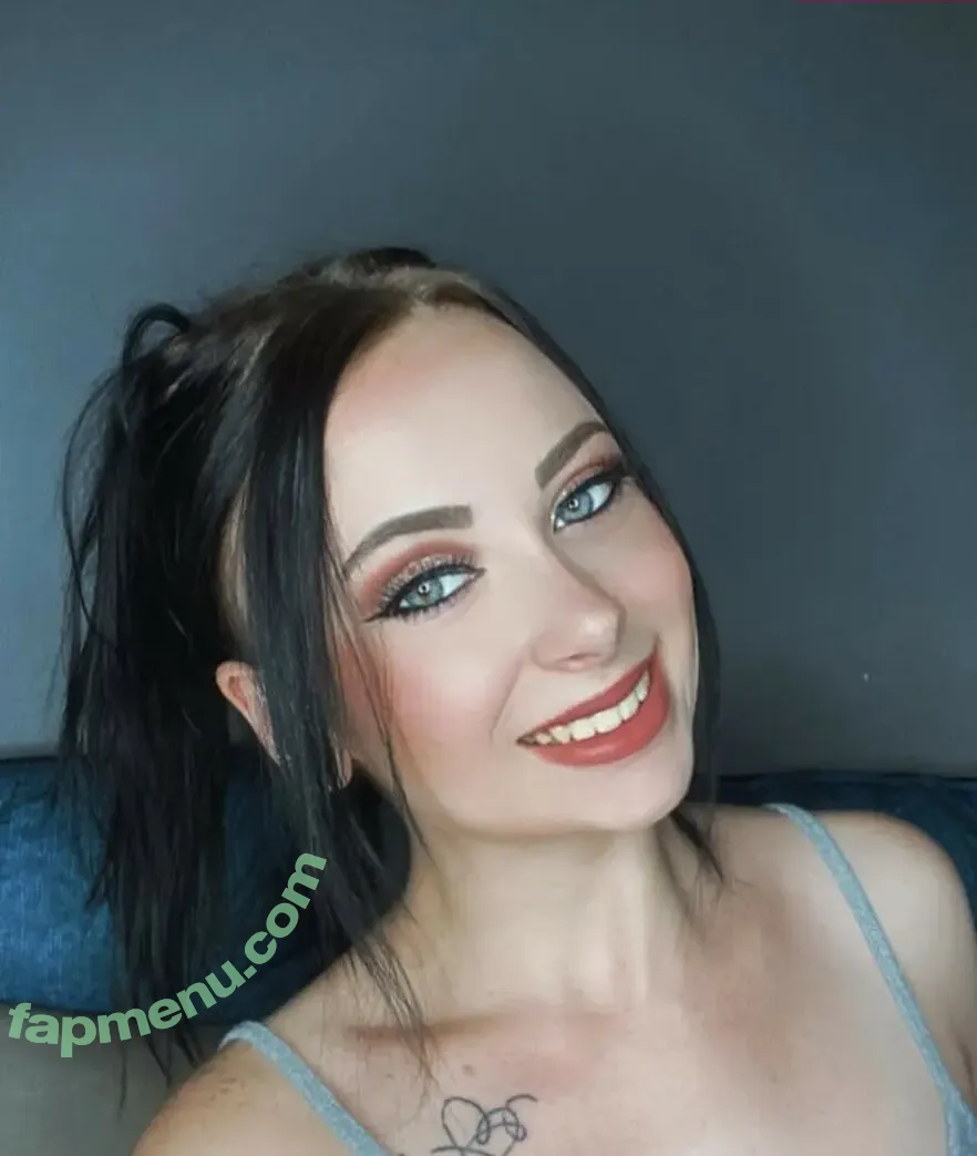 _cam.tyla_ nude photo #0006 (Camryn)