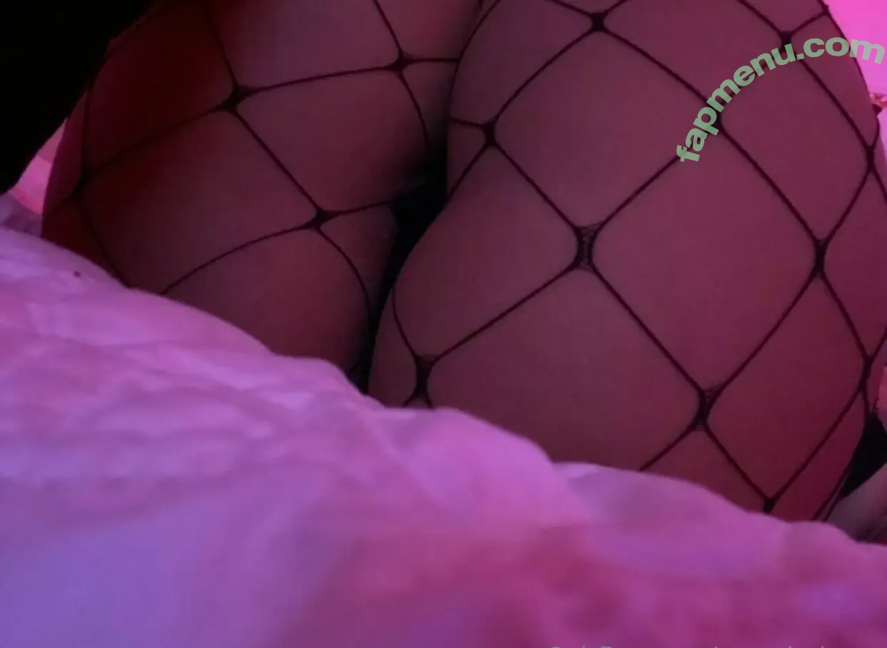 Camcriesingay nude photo #0026 (Camcriesincum / camisjustvibing)