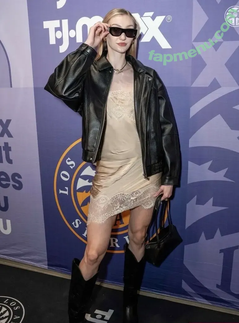 Cameron Brink nude photo #0438 (cameronbrink22)