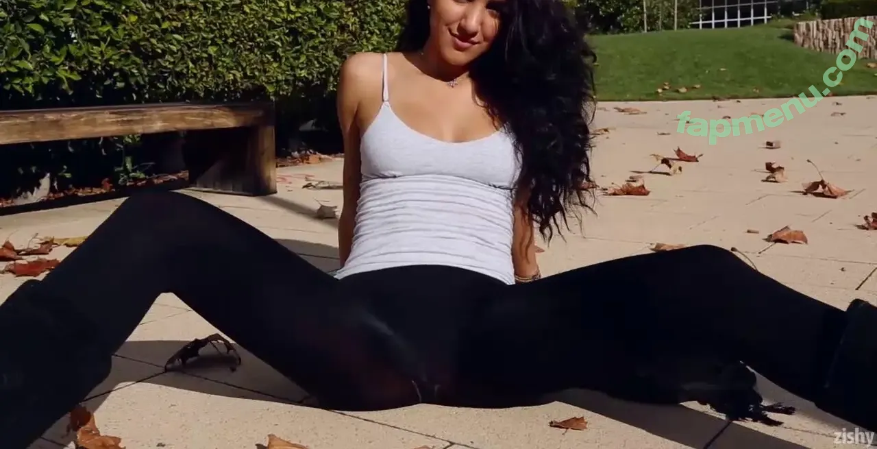 Cameron Hamze nude photo #0010 (Stephanie Malouf / cameronhamze)