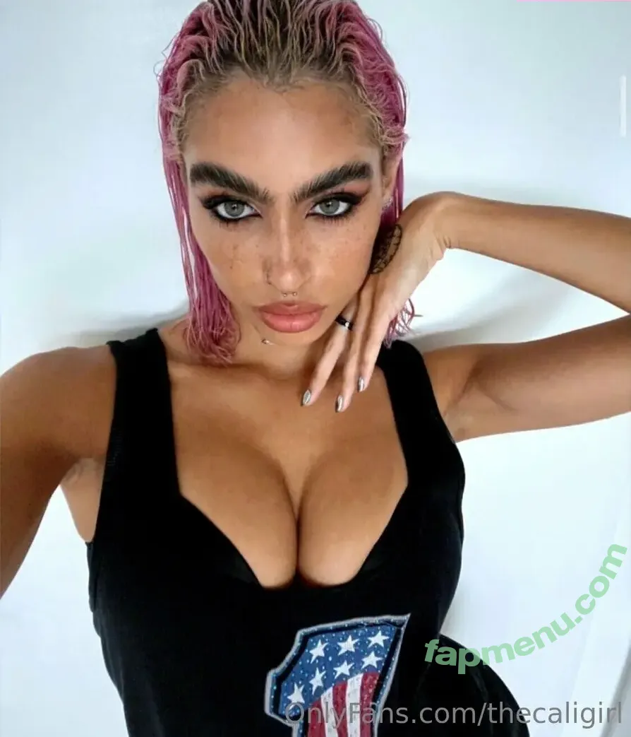 Cameron Smith nude photo #0011 (cameronnicolesmith / thecaligirl)