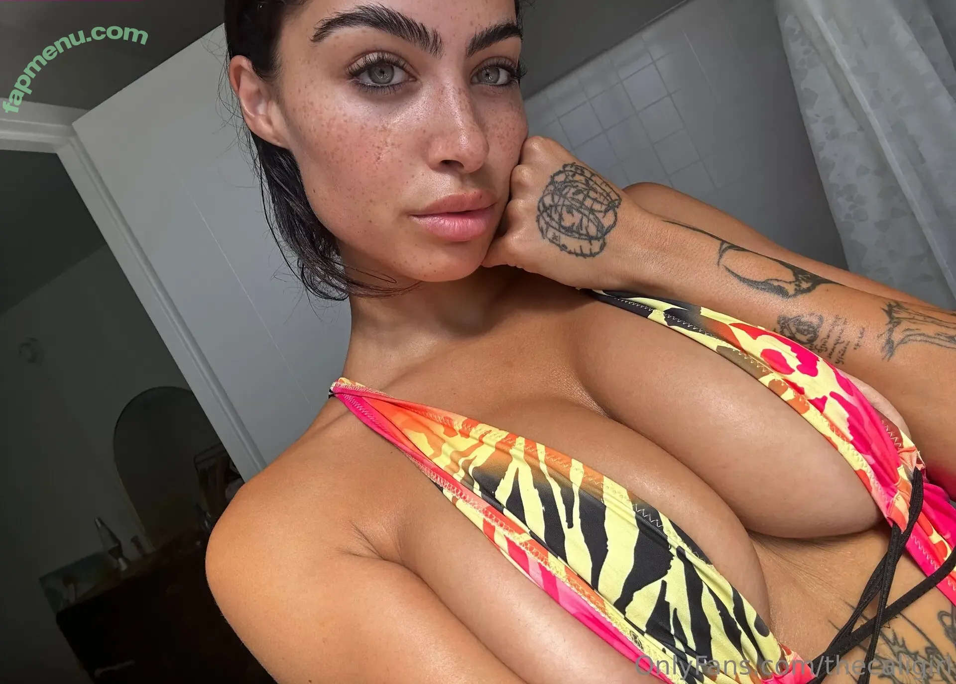 Cameron Smith nude photo #0080 (cameronnicolesmith / thecaligirl)