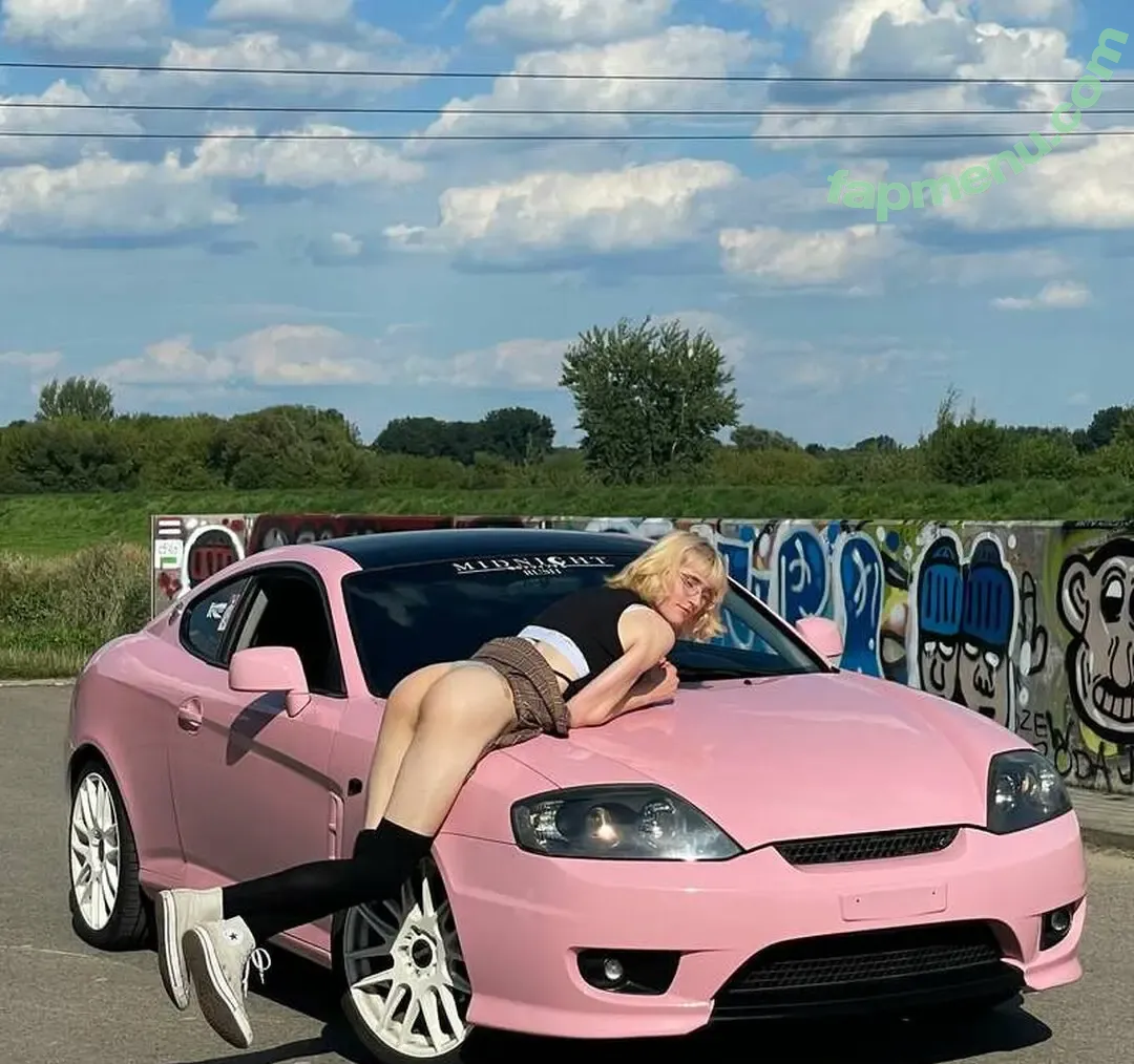 Cami Nite nude photo #0026 (cami_nite)