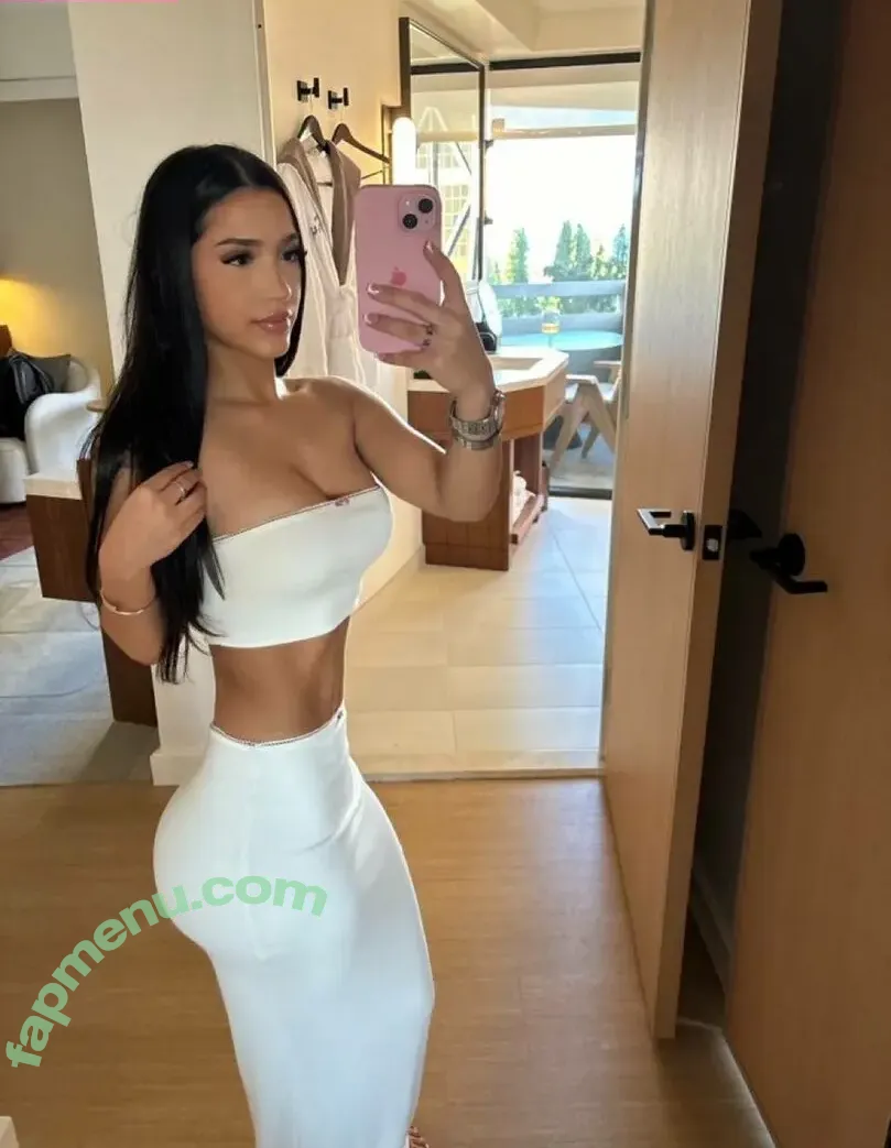 camiihenaoo nude photo #0011 (camihenao / hehatecamii)