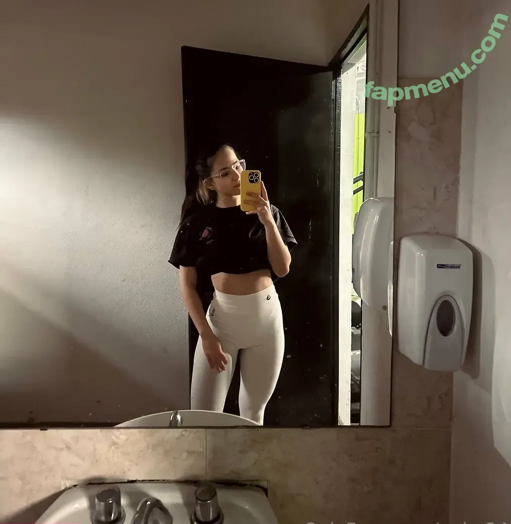 camil2020 nude photo #0002 (imcamila7)