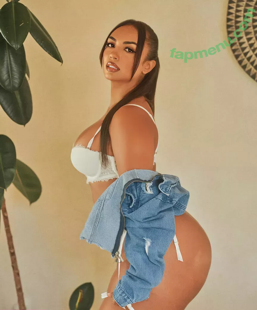 Camila Bernal nude photo #0221 (caamibernaal)