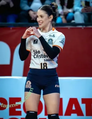 Camila Brait / cbrait nude photo #0038