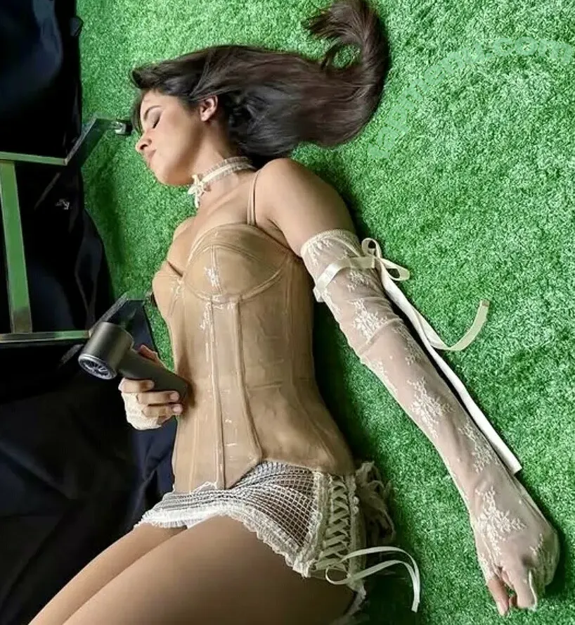 Camila Cabello nude photo #4972 (Camila_Cabello / iamgabrielaung)