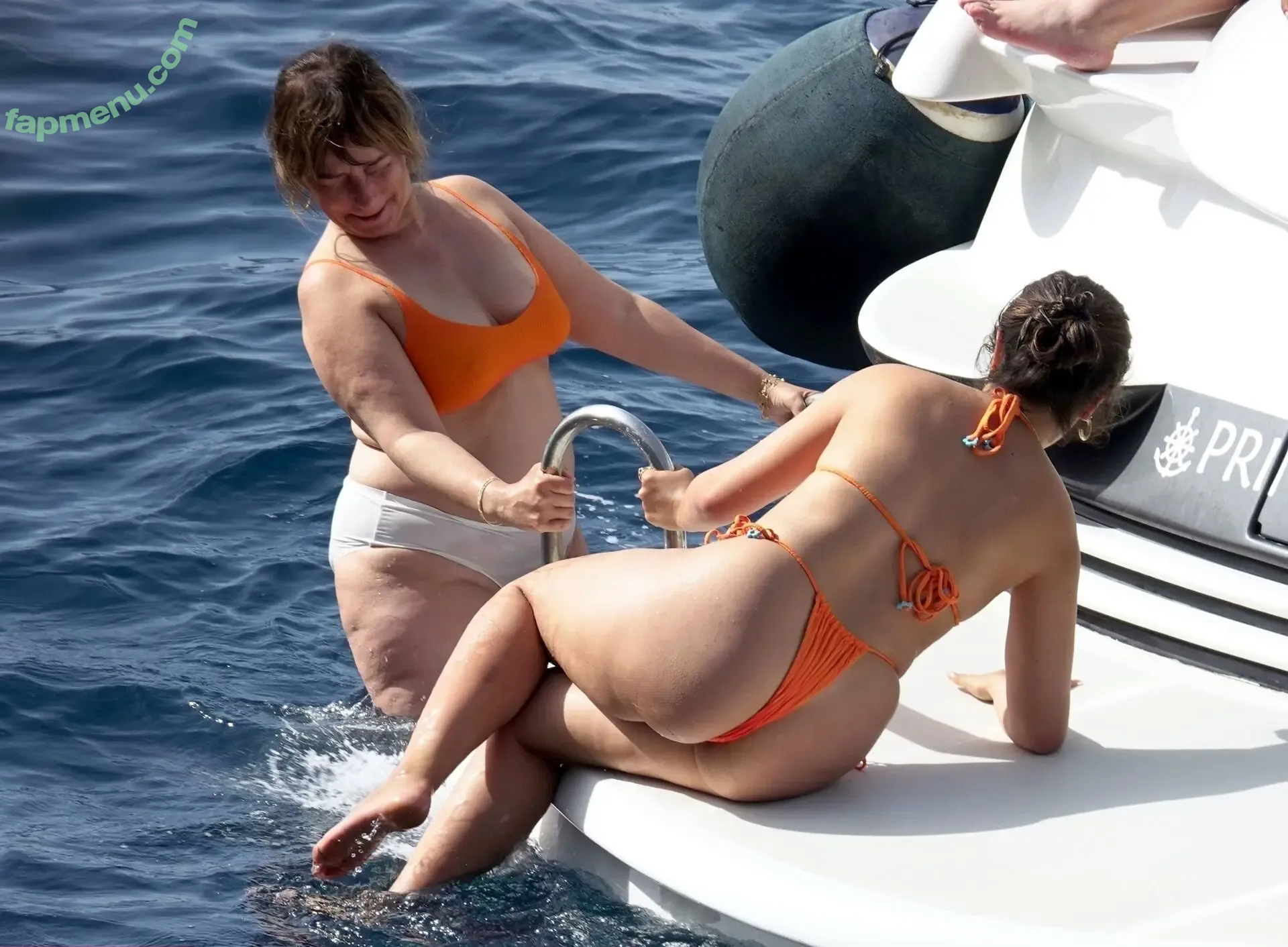 Camila Cabello nude photo #5155 (Camila_Cabello / camilacabello)