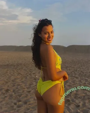 Camila Erika Montengro Rubina / camila.blooms nude photo #0029