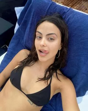 Camila Mendes / camimendes nude photo #0155