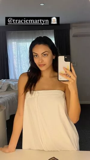 Camila Mendes / camimendes nude photo #0368