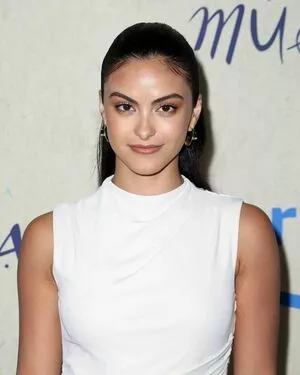 Camila Mendes / camimendes nude photo #0441