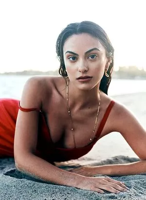 Camila Mendes / camilamendes / camimendes nude photo #0790