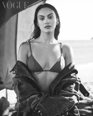 Camila Mendes / camimendes nude photo #0845