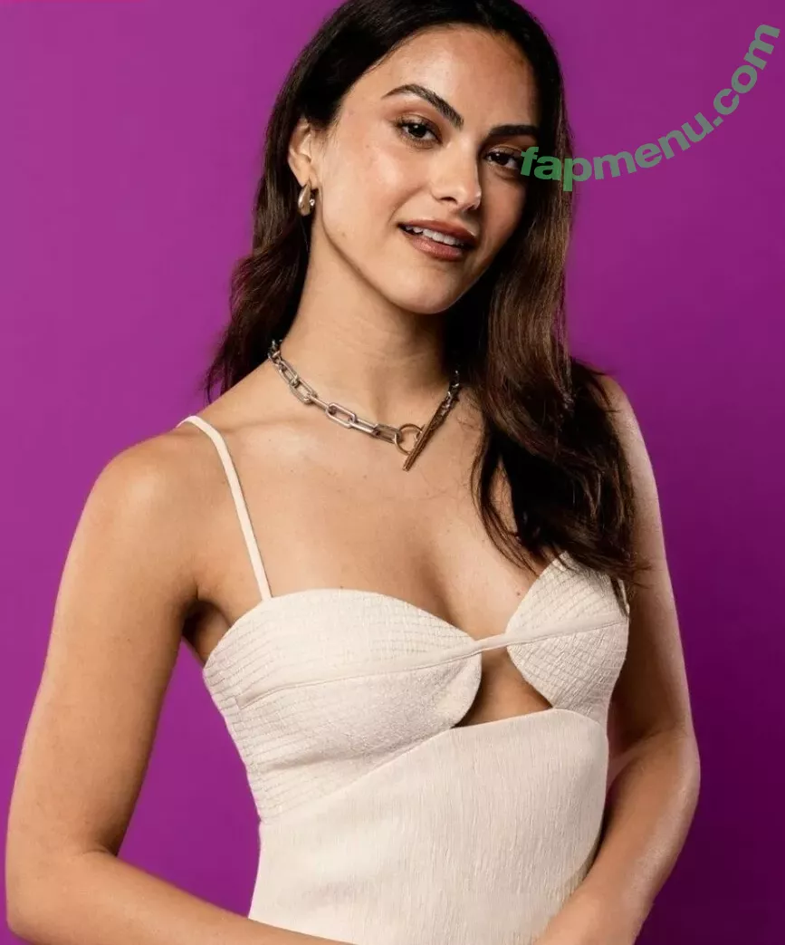 Camila Mendes nude photo #0380 (camimendes)