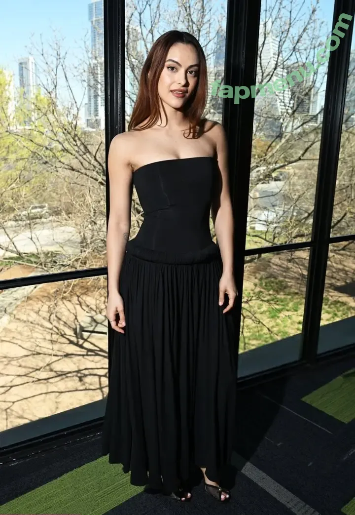 Camila Mendes nude photo #0871 (camimendes)