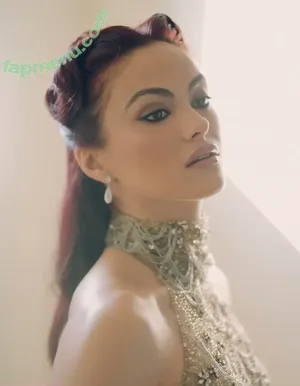 Camila Mendes / camimendes nude photo #1016