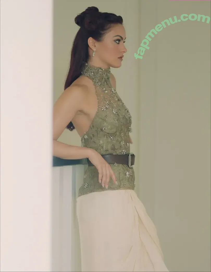 Camila Mendes nude photo #1010 (camimendes)