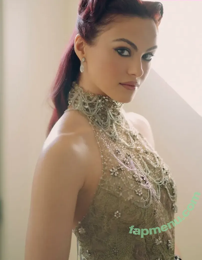 Camila Mendes nude photo #1015 (camimendes)