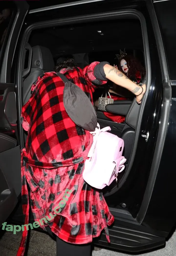 Camila Mendes nude photo #1032 (camimendes)