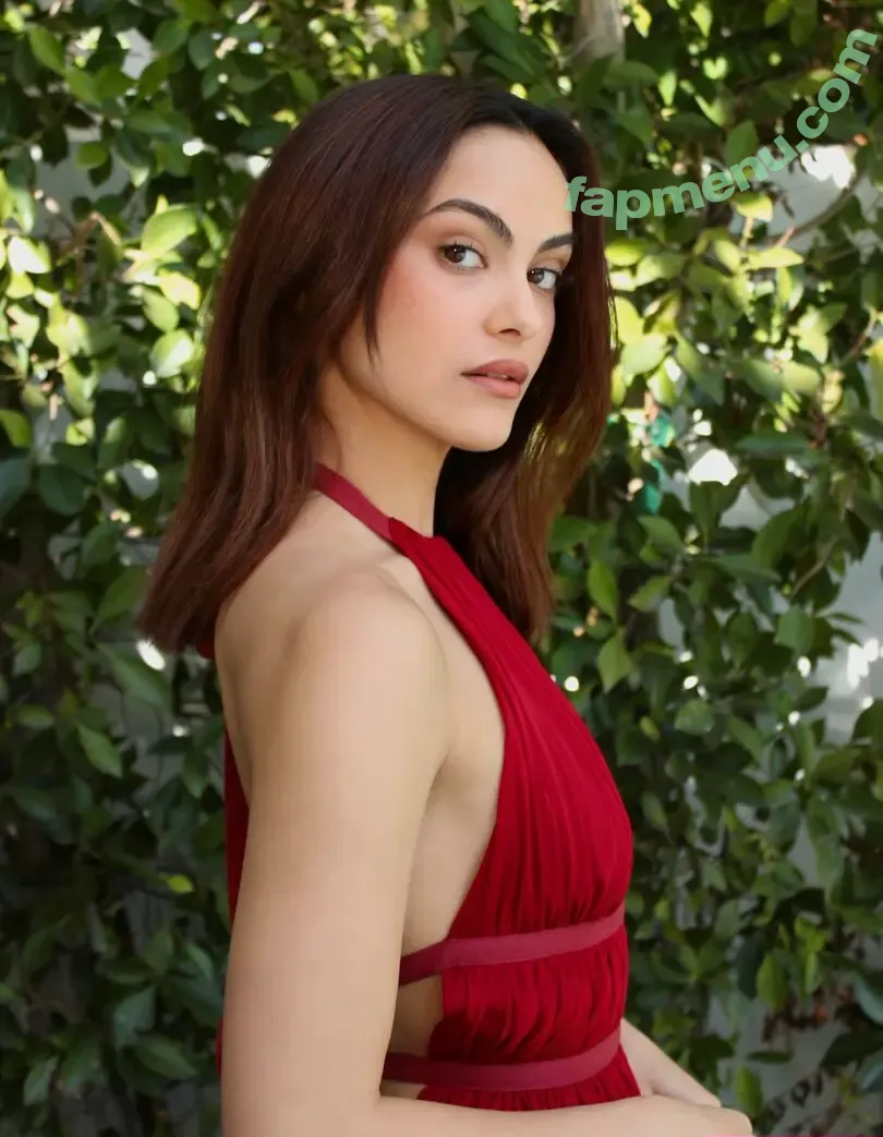 Camila Mendes nude photo #1057 (camimendes)