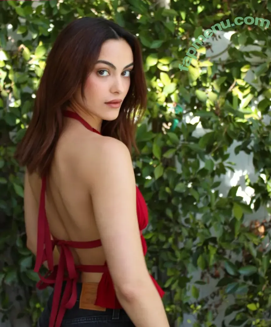 Camila Mendes nude photo #1058 (camimendes)