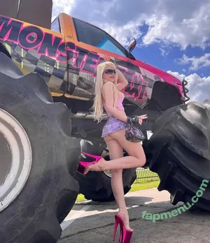 Camila Montoya / Cami Montoya / mzcamilamontoya nude photo #0012