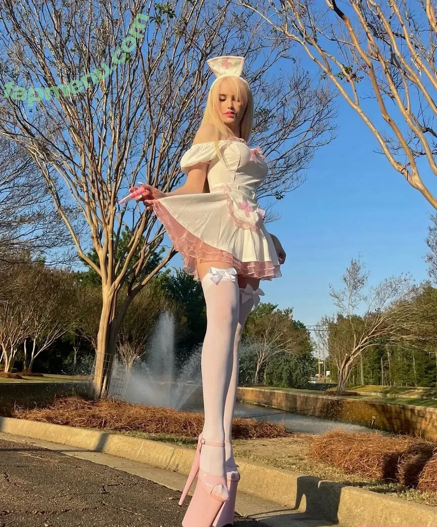 Camila Montoya nude photo #0004 (Cami Montoya / mzcamilamontoya)