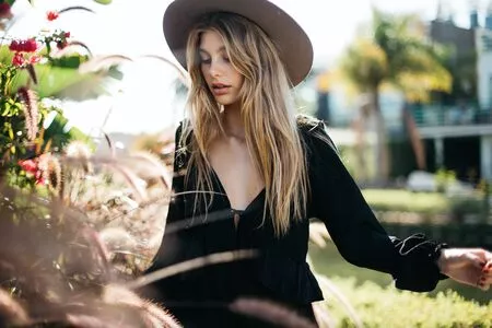 Camila Morrone / camilamorrone nude photo #0341