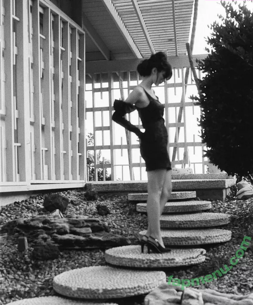 Camila Morrone nude photo #0102 (camilamorrone)