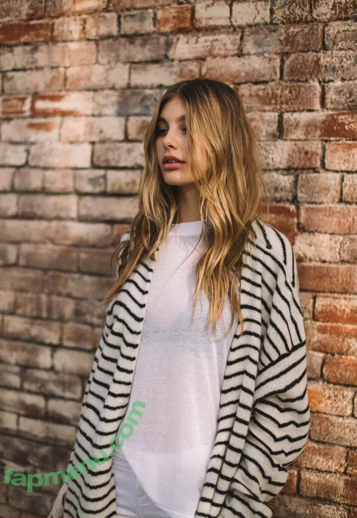 Camila Morrone nude photo #0191 (camilamorrone)