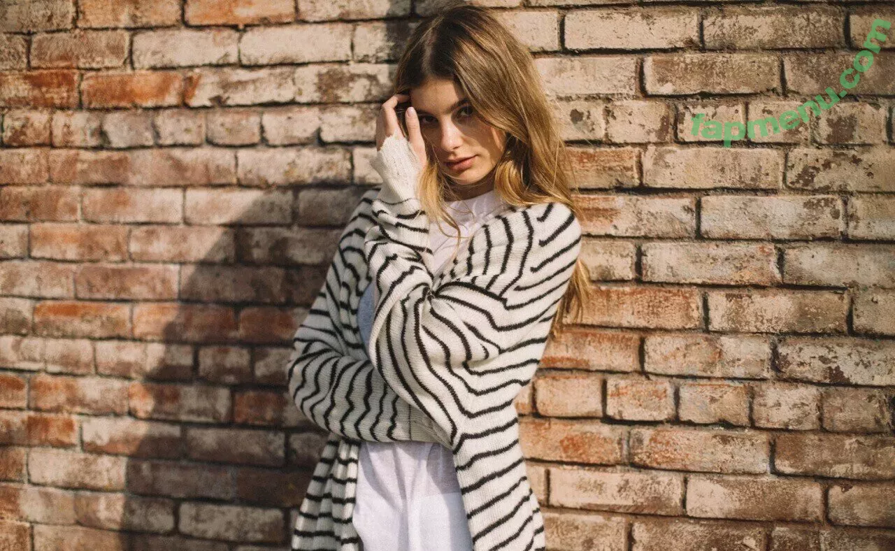 Camila Morrone nude photo #0195 (camilamorrone)