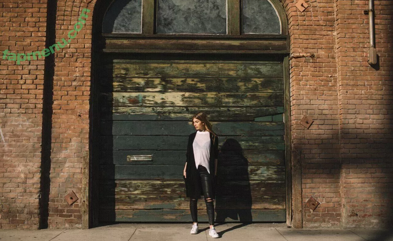 Camila Morrone nude photo #0247 (camilamorrone)