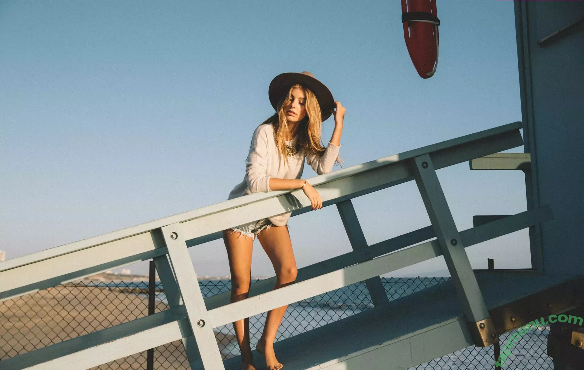 Camila Morrone nude photo #0301 (camilamorrone)