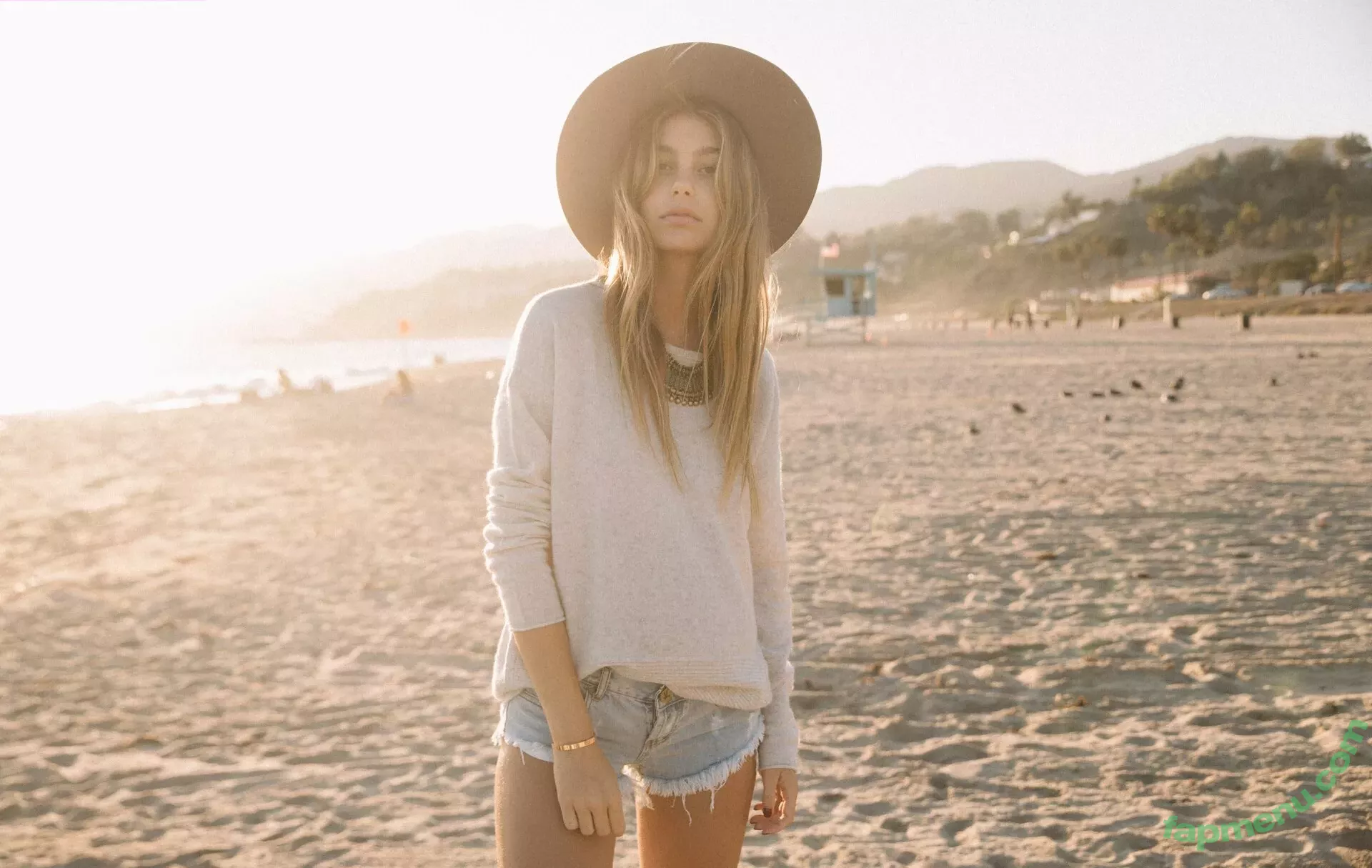 Camila Morrone nude photo #0312 (camilamorrone)