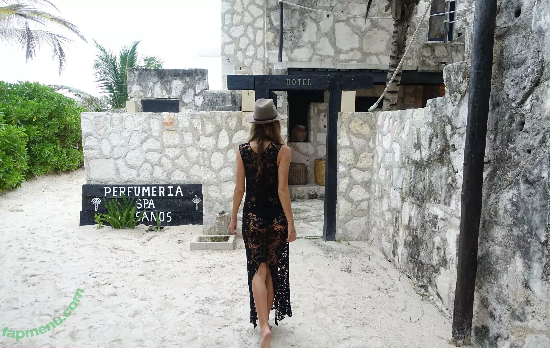 Camila Morrone nude photo #0349 (camilamorrone)